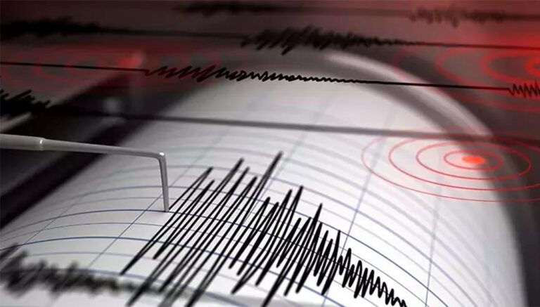 son-dakikamarmara-denizinde-37-buyuklugunde-deprem-bSFdyKzH.jpg