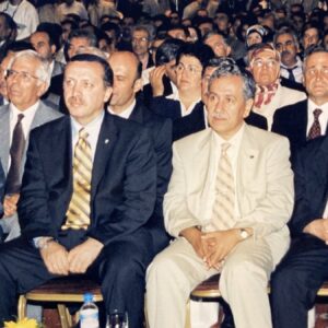 akp kurucusundan erdogana fotografli mesaj FZKNCZpB