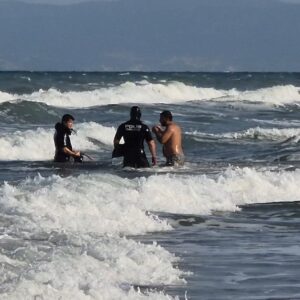 yasaga uyulmayansahildecan pazari 2 kisi kurtarildi 1 kisi kayip 6HGnHCcM