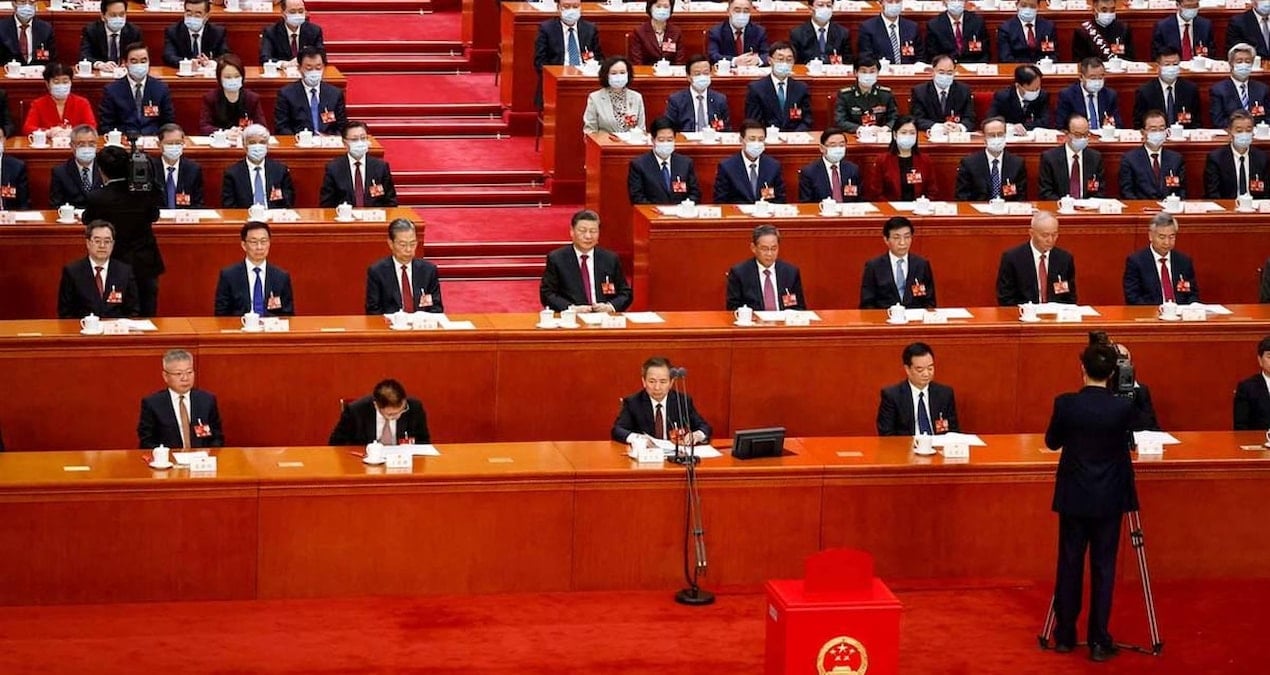 cinde 4 general azledildi pzCfN3mY