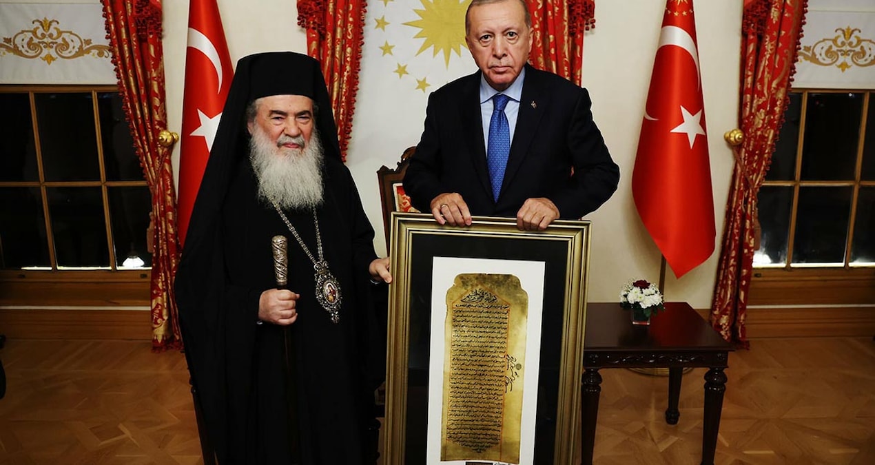 cumhurbaskani erdogan kudus patrigi teofilos ile gazze gundemli gorusme gerceklestirdi aHziMnmy