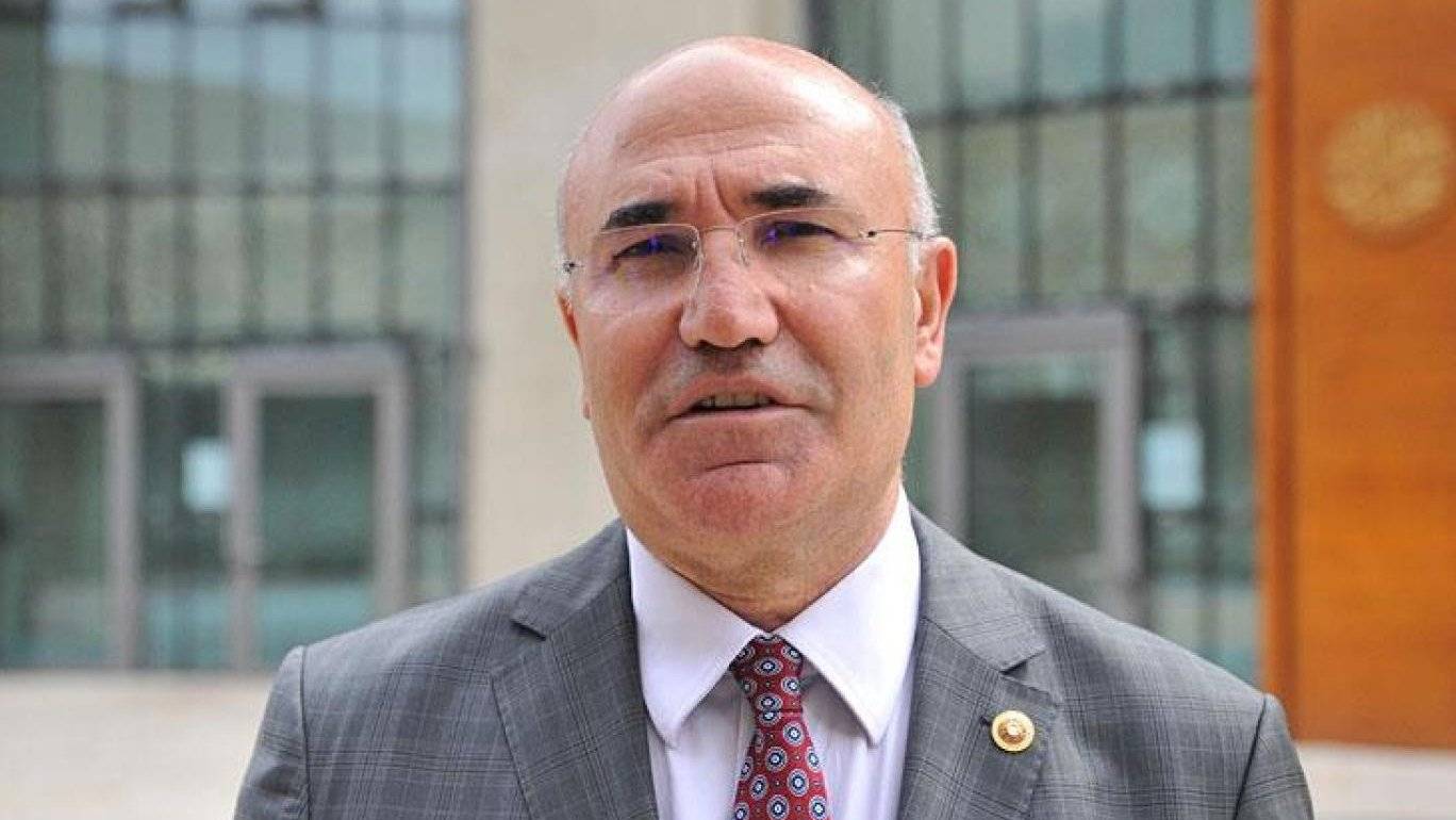 mahmut tanaldan maden yasasina iliskin tepki kamu zararina yol acabilecek bu uygulamaya anayasa mahkemesinin dur demesini bekliyoruz 9sjLnbqT