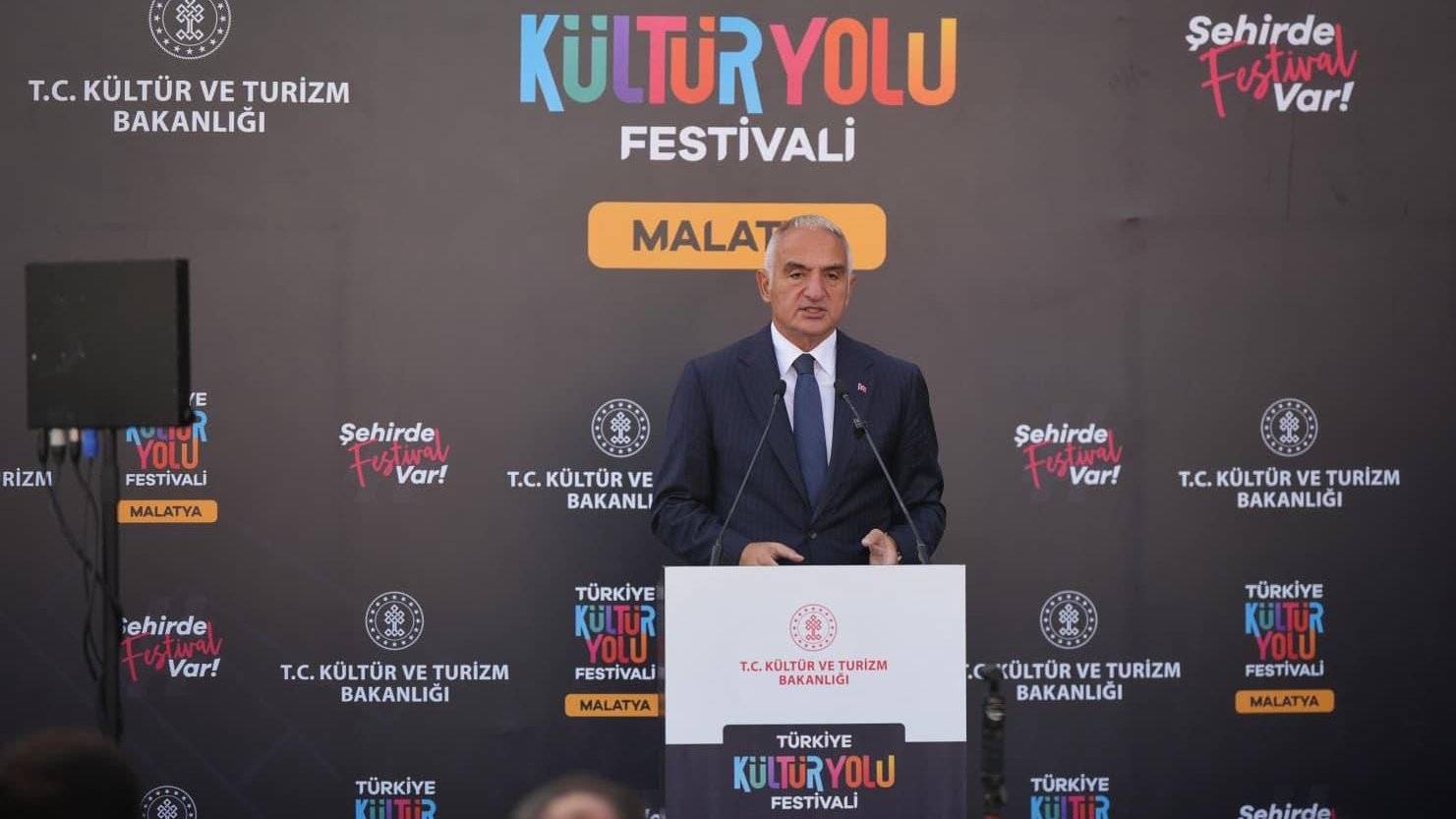 bakan ersoy kultur yolu dunyanin en buyuk festivali haline gelmistir qmOiRlJM