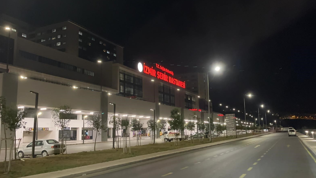 izmirde silahli kavga 3 yarali hAzSHeyv.jpg