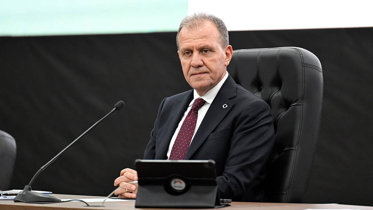 vahap secerden gazzede ateskes degerlendirmesi umut ediyorum bolgede kalici bir baris saglanir 5kDRe8Gl.jpg