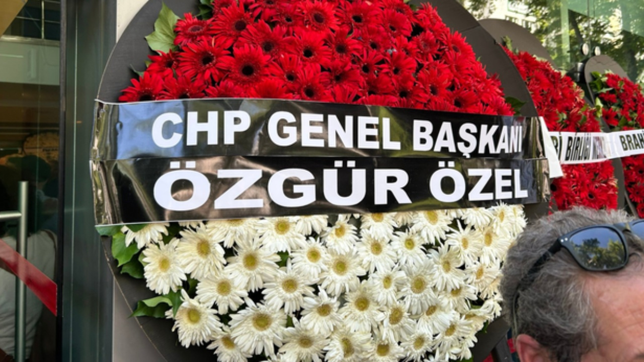 Son dakika | Kılıçdaroğlu’nun çelengi Ahmet Telli’nin cenaze törenine alınmadı! Geri gönderildi Img
